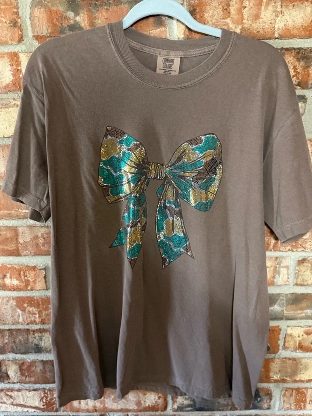 Gildan Sequin Bow Graphic Tee in Brown with Teal & Gold Accents